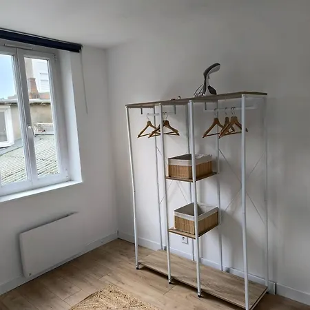 Spacieux Et Moderne, En Plein Centre アパート *