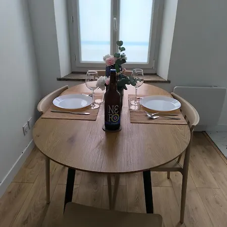Spacieux Et Moderne, En Plein Centre Appartement *