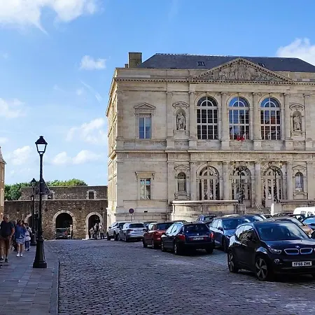 Apartmán Spacieux Et Moderne, En Plein Centre