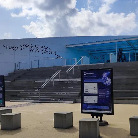 Spacieux Et Moderne, En Plein Centre