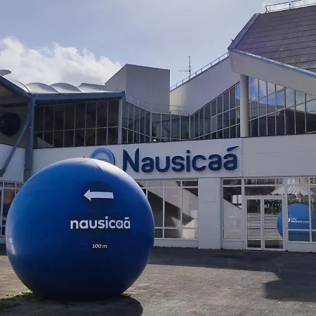 Spacieux Et Moderne, En Plein Centre *